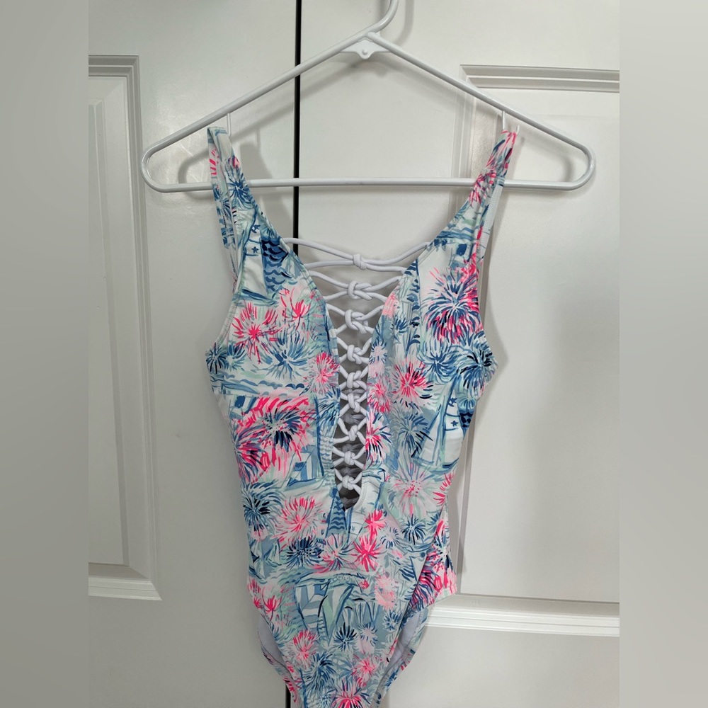 Lilly Pulitzer size 0 Isle Lattice swimsuit